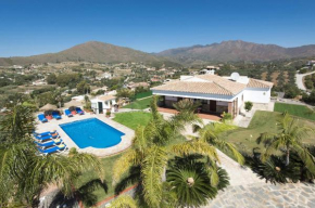 Villa Algazara by Villa Plus
